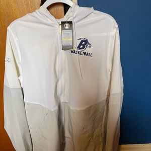 NEW WITH TAGS MENS UNDER ARMOR ZIP UP WIND BREAKER WHITE GRAY MED